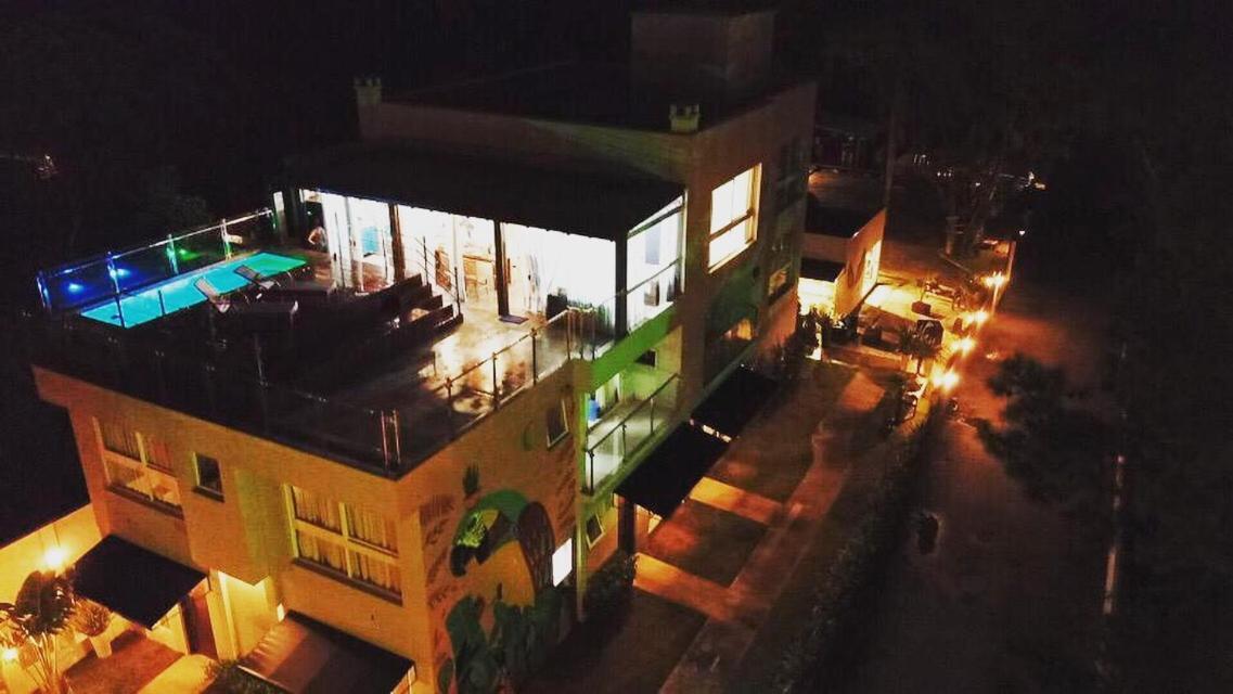Morada Do Estaleiro Hotel บัลเนอาริโอ กังโบริว ภายนอก รูปภาพ