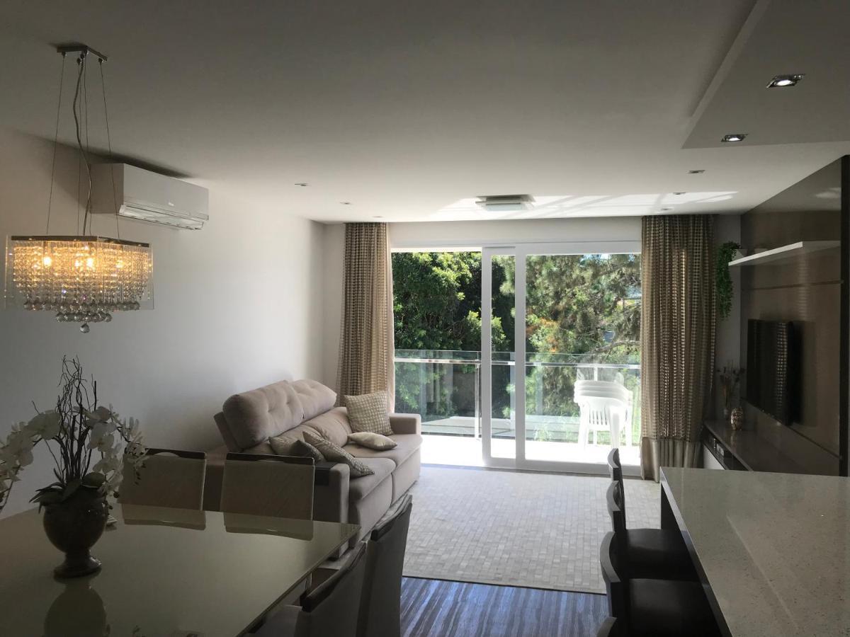Morada Do Estaleiro Hotel บัลเนอาริโอ กังโบริว ภายนอก รูปภาพ