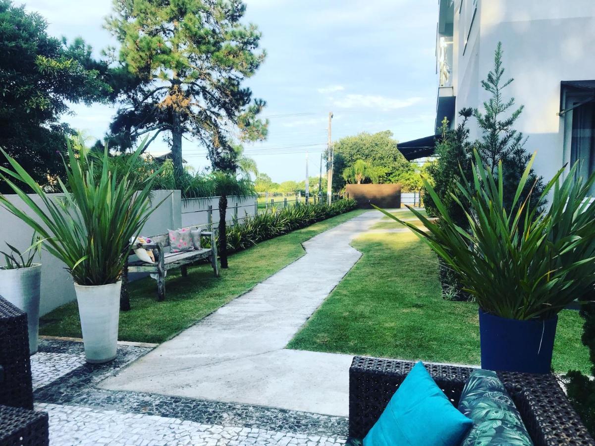 Morada Do Estaleiro Hotel บัลเนอาริโอ กังโบริว ภายนอก รูปภาพ